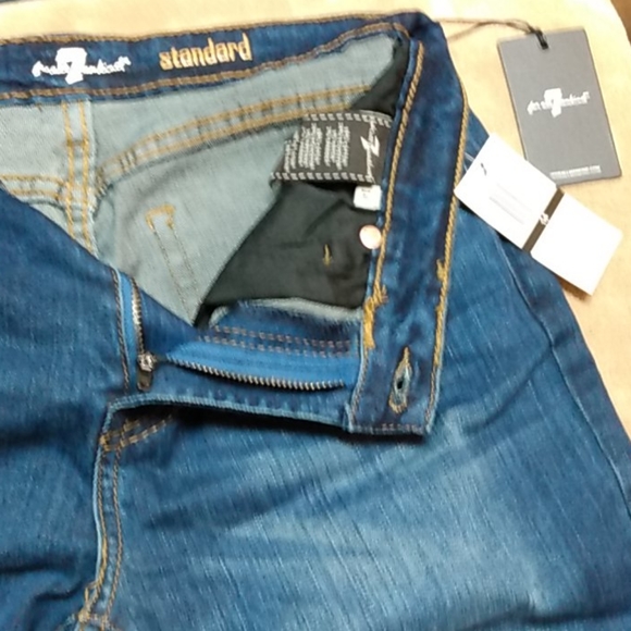 Jeans - Picture 1 of 4